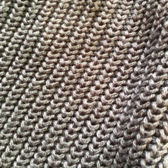 Cold shoulder slouchy cardigan - Picture 4 of 6